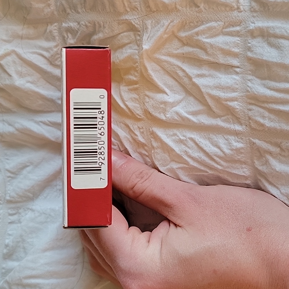 Burts Bees Shortbread cookie chapstick - Picture 3 of 5